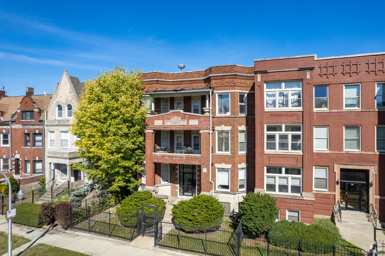 1512-1514 E Marquette Rd, Chicago, IL 60637 - Apartments in Chicago, IL ...