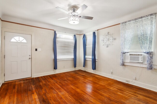 Foto del edificio - 7707 Green St