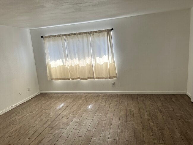 Fotografía del edificio - 272 E Jackson St