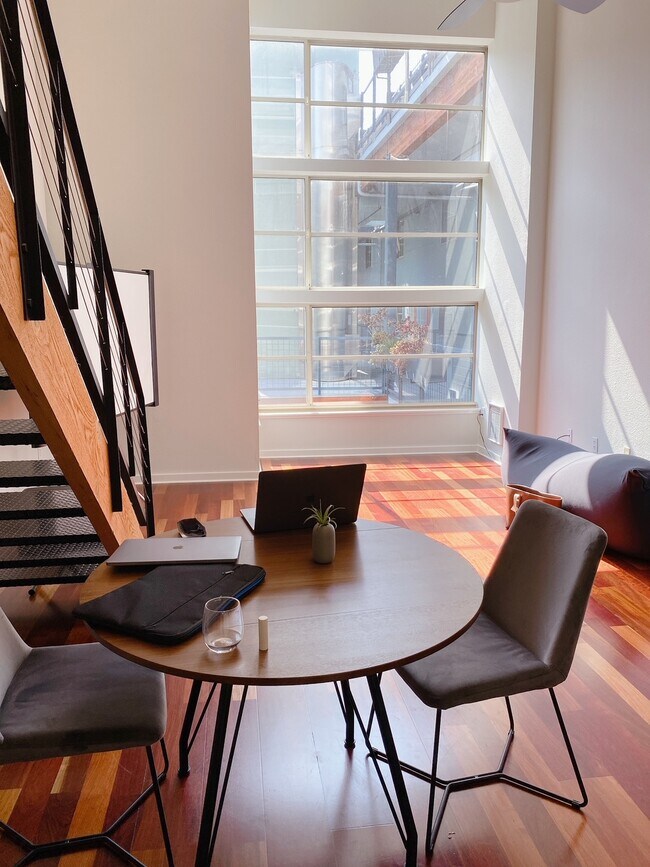 Foto del edificio - 175 Bluxome St