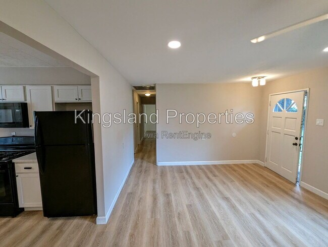 Building Photo - 4101 Koeln Ave