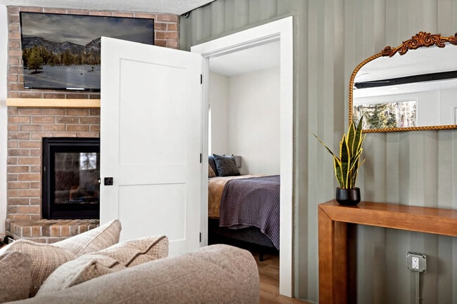 Foto del edificio - 220 Circle Dr