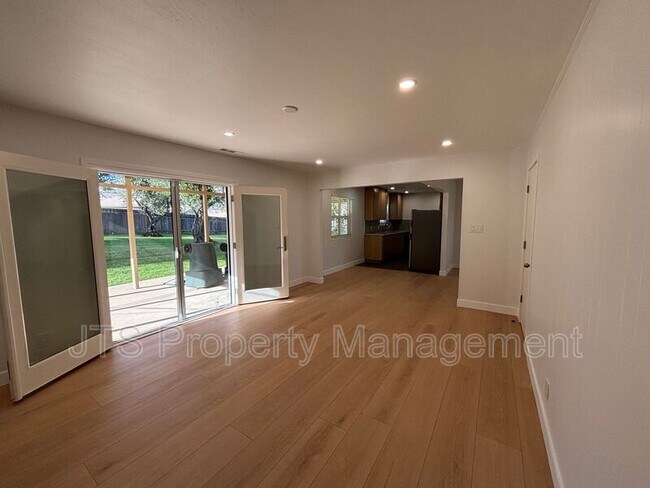 Foto del edificio - 5221 Tucson Cir