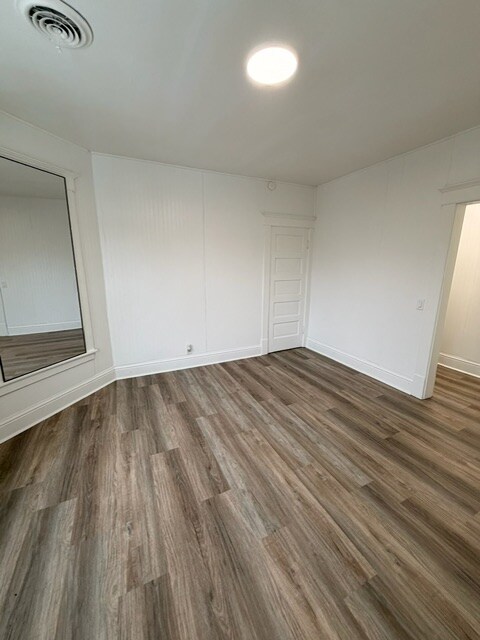 Foto del edificio - 1564 Laharpe St