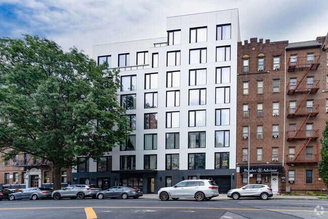 Building Photo - 2045 Ocean