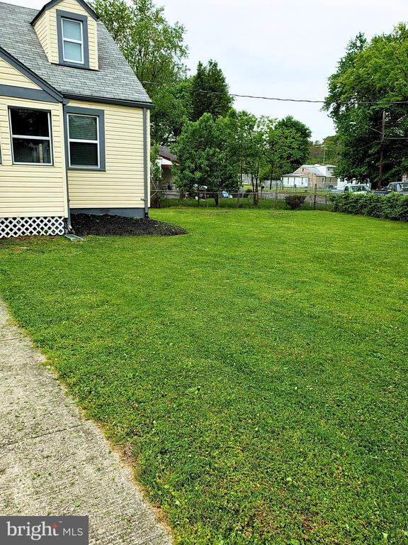 Building Photo - 200 Mohican Dr