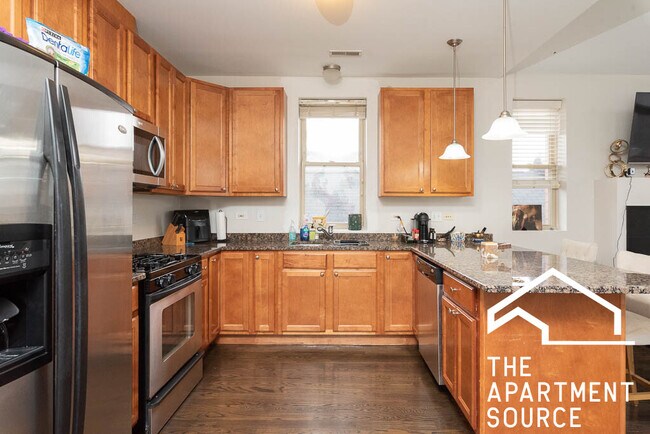 Foto del edificio - 1624 N Campbell Ave