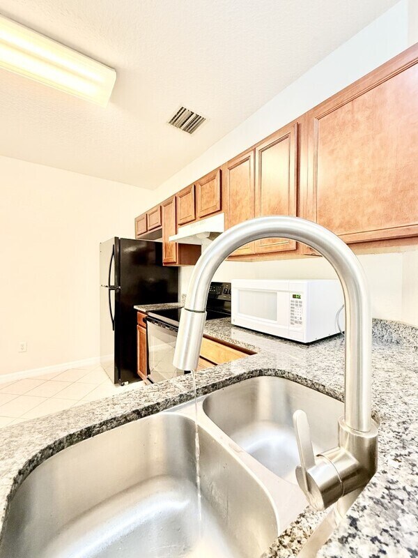 Photo - 429 Newmont Cir Apartment