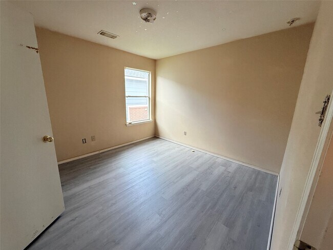 Foto del edificio - 814 Bandon Ln