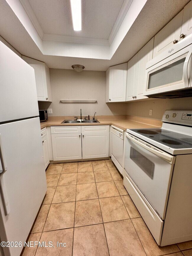 Building Photo - 3916 Corrida Ct