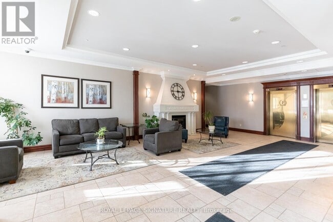 Building Photo - 2545 Erin Centre Blvd