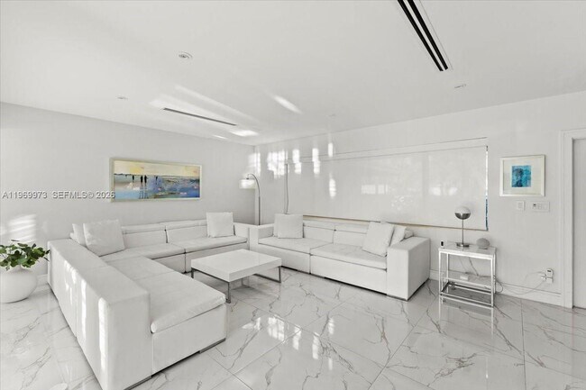 Foto del edificio - 12930 Oleander Rd