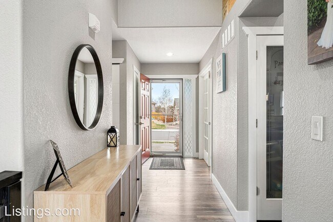 Foto del edificio - 4 br, 3 bath House - 16082 Butterwort Circle