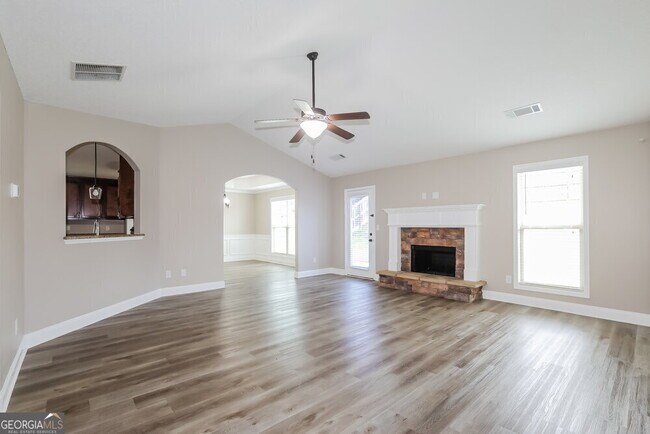 Building Photo - 1446 Dillard Heights Dr