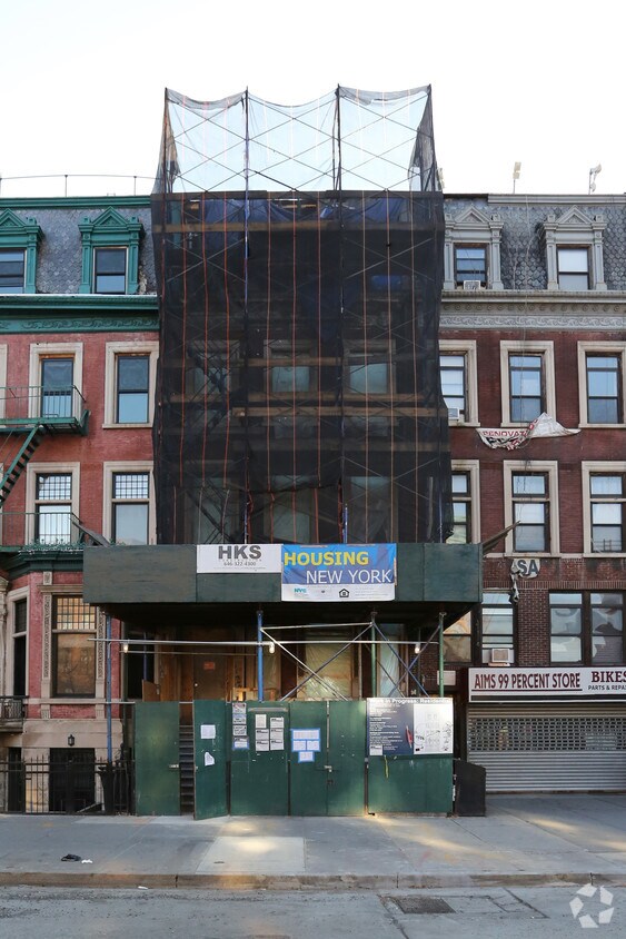Building Photo - 244 Lenox Ave