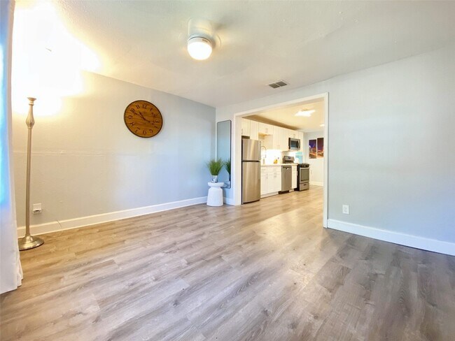 Foto del edificio - 903 Prospect Ave