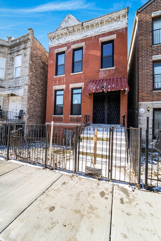 Primary Photo - 1636 S Homan Ave