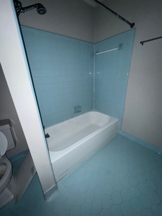 Building Photo - Located in the Heart of Evans