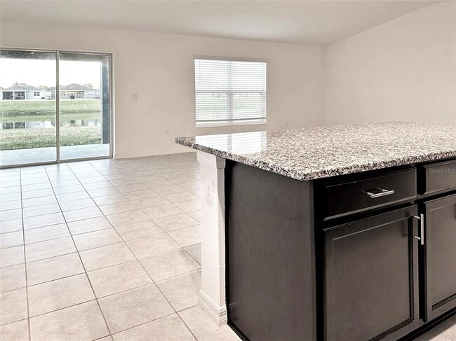 Foto del edificio - 3540 74th Ave Cir E