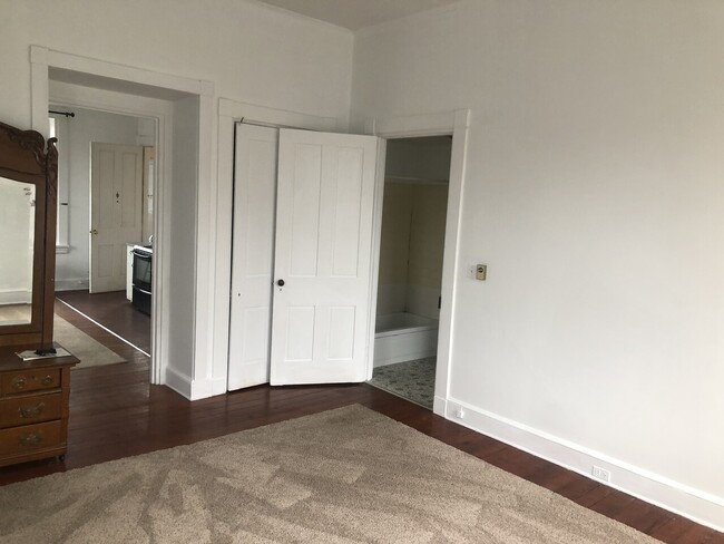 Foto del edificio - 230 West Orange St