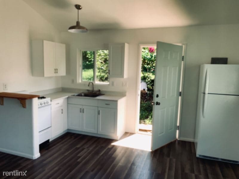 Primary Photo - 76-6168-6168 Plumeria Rd