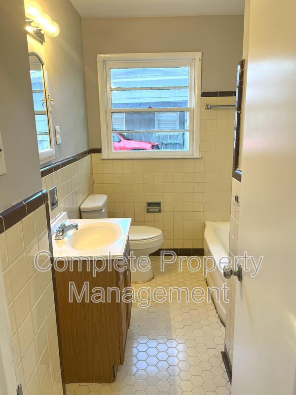 Foto del edificio - 441 Orchid Rd