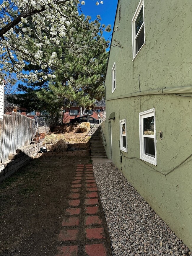 Building Photo - 4065 S Bannock St