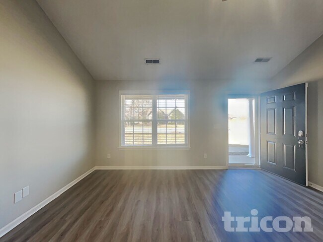 Foto del edificio - 901 Laramie Ct