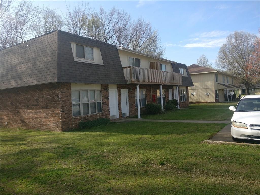 Foto principal - 687 N Betty Jo Dr