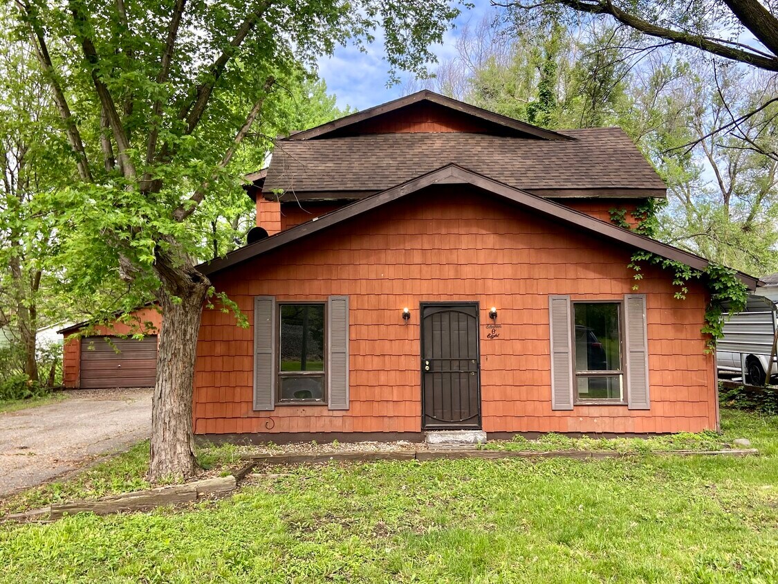 1108 Wabash St, Danville, IL 61832 House Rental in Danville, IL