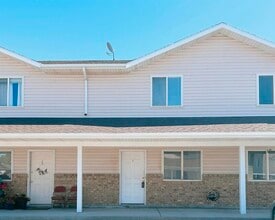 Building Photo - 585 W 350 N
