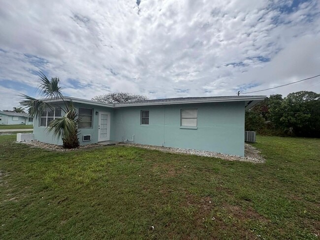 Foto del edificio - 4 bedroom Single-Family Home Available for Move-In NOW