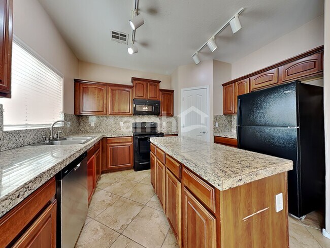 Foto del edificio - 3908 N 294th Ln