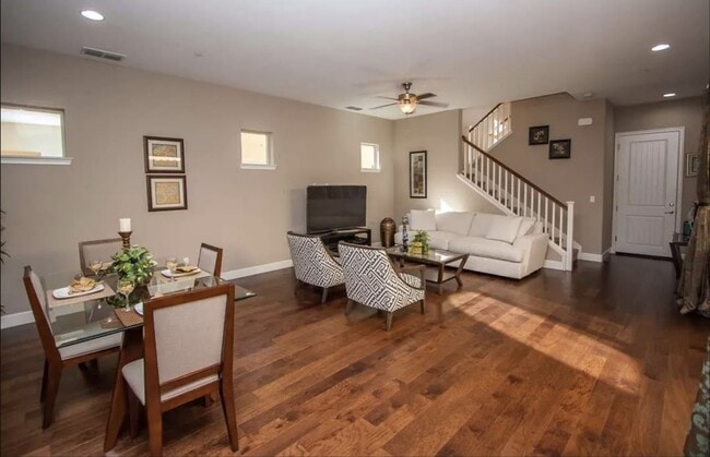 Building Photo - Cozy and Well Maintained Single-Family 4BD/3BA Home for Rent in Desirable Dublin!