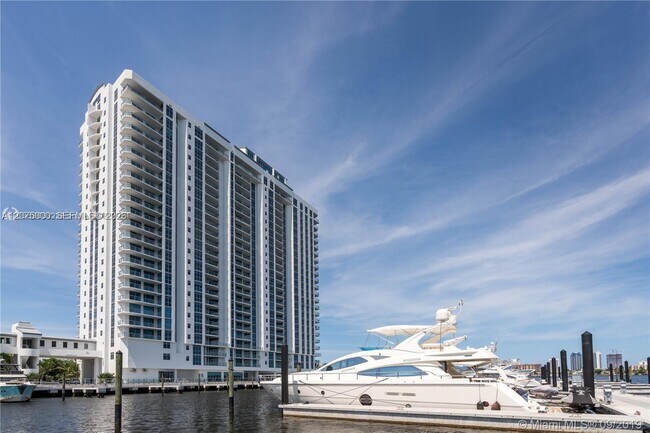 Foto del edificio - 17301 Biscayne Blvd