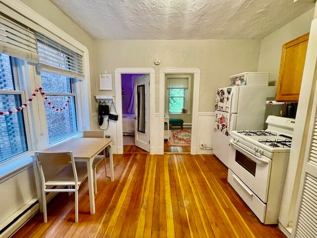 Building Photo - 14 Unity St