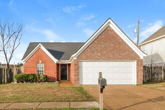 Building Photo - 4540 Longtree Ave