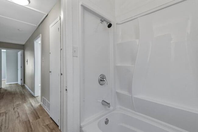 Building Photo - 3 Pershing Dr