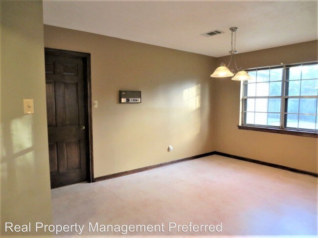 Foto del edificio - 15814 Pebble Bend Dr
