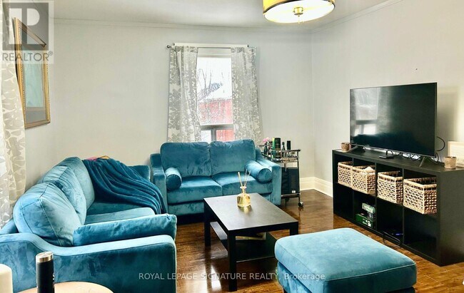 Photo du bâtiment - 156 Elgin St E