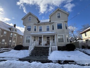 Building Photo - 187 Brown St