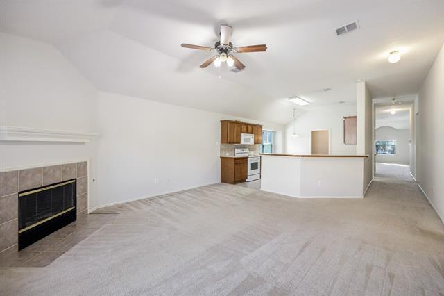 Foto del edificio - 10425 Lake Brook Dr