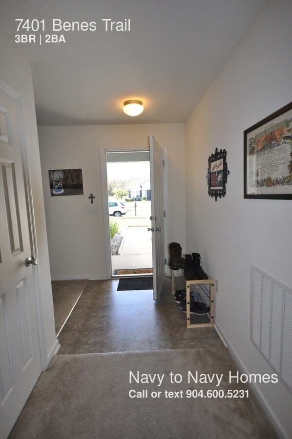 Building Photo - 7401 Benes Trl