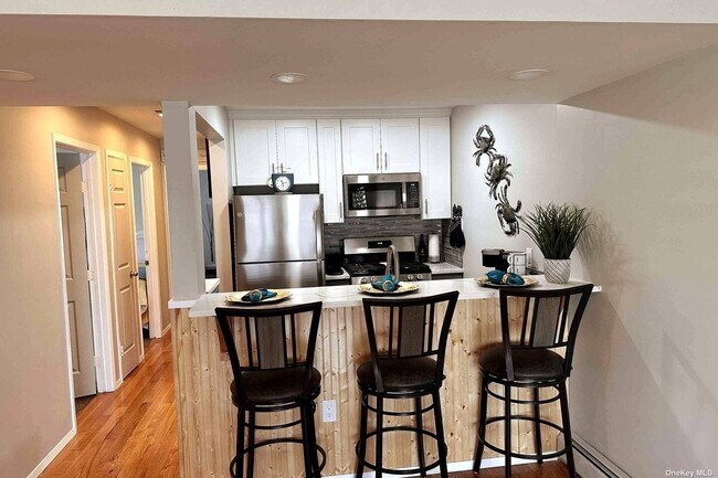 Building Photo - 283 Beach 15th St