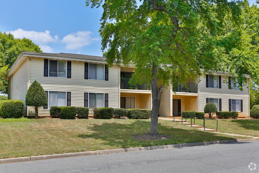 Oaks at Edgemont Rentals Gastonia, NC