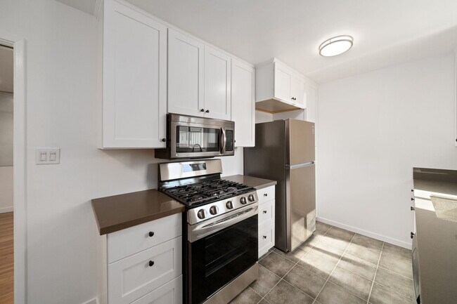 Foto del edificio - 734 Linden Ave
