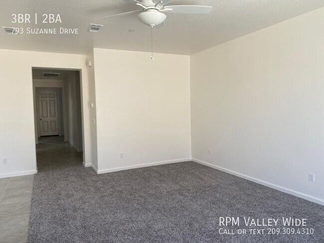 Building Photo - AVAILABLE NOW!! North Merced 3 Bedroom 2 b...