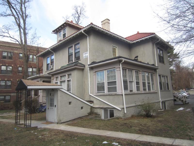 Primary Photo - 163 Strathmore Rd