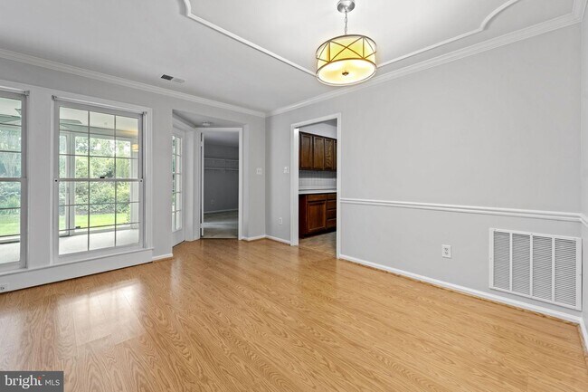 Building Photo - 10719 Kings Riding Way