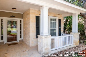Building Photo - 1122 Persian Garden